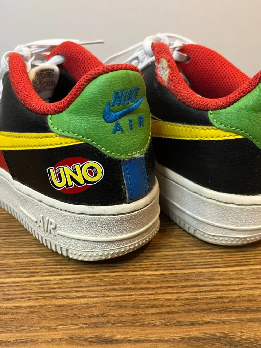 NIKE x UNO Kids Air Force 1 Sneakers DO6634-100 - Size 4Y - Picture 4 of 8
